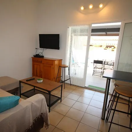 Belle Maison D'angle Renovee, Sejour Climatise, Avec Piscine Commune , 4 Couchages , 400 M De La De Portiragne Lrjp121 * Portiragnes