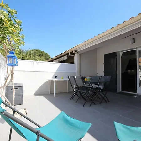Belle Maison D'angle Renovee, Sejour Climatise, Avec Piscine Commune , 4 Couchages , 400 M De La De Portiragne Lrjp121 * Portiragnes