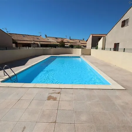Belle Maison D'angle Renovee, Sejour Climatise, Avec Piscine Commune , 4 Couchages , 400 M De La De Portiragne Lrjp121 Vila