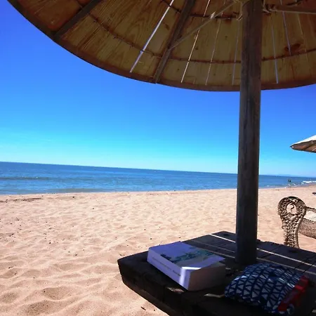 Belle Maison D'angle Renovee, Sejour Climatise, Avec Piscine Commune , 4 Couchages , 400 M De La De Portiragne Lrjp121