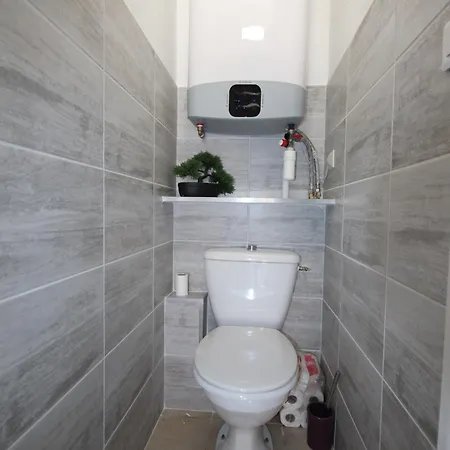 Belle Maison D'angle Renovee, Sejour Climatise, Avec Piscine Commune , 4 Couchages , 400 M De La De Portiragne Lrjp121 Portiragnes